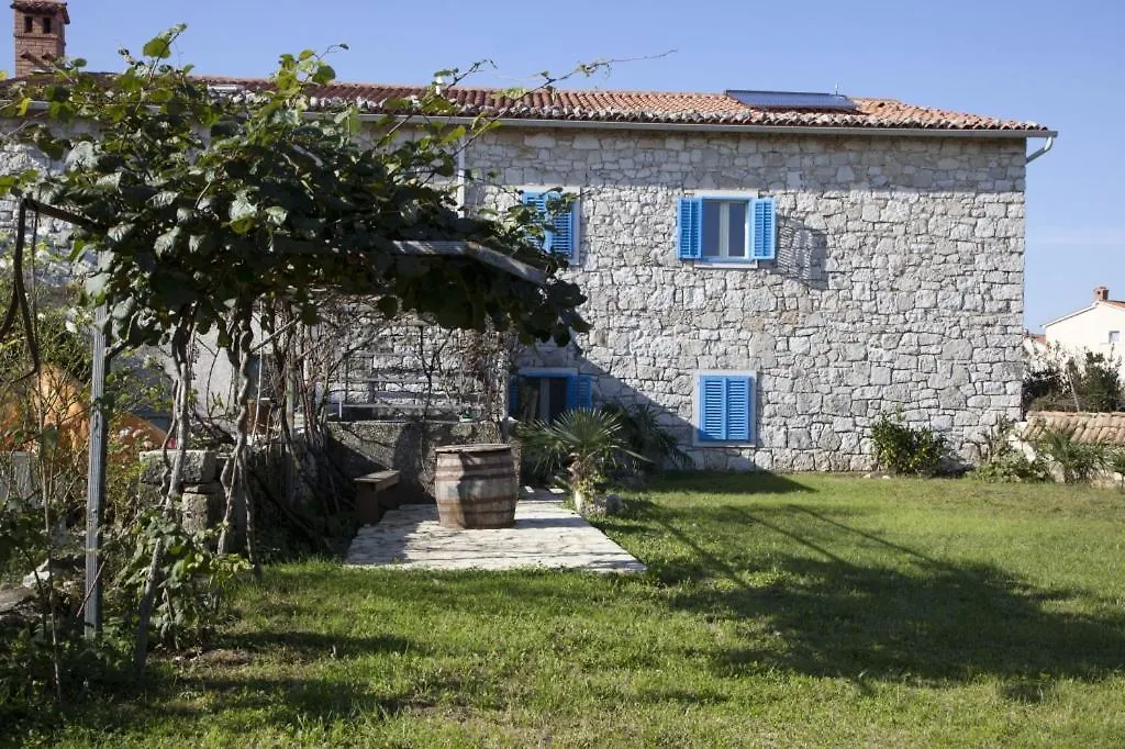 Holiday Apartment In Funtana With Balcony, Air Conditioning, Wifi, Washing Machine 4982-3 Croatia