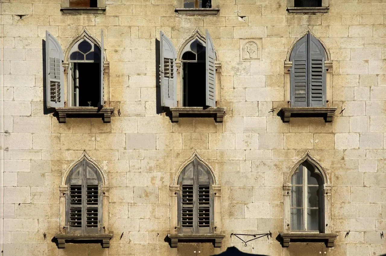 Holiday Apartment In Funtana With Balcony, Air Conditioning, Wifi, Washing Machine 4982-3 0*,  Croatia